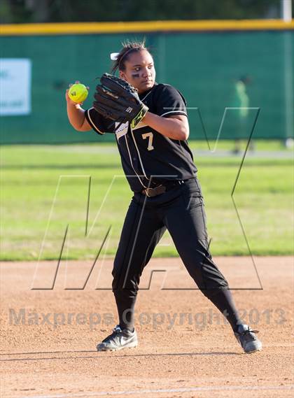 Thumbnail 3 in Millington Central vs Bartlett photogallery.