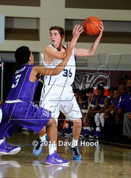 Thumbnail 1 in Sierra Canyon vs. Sacramento (MaxPreps Holiday Classic) photogallery.
