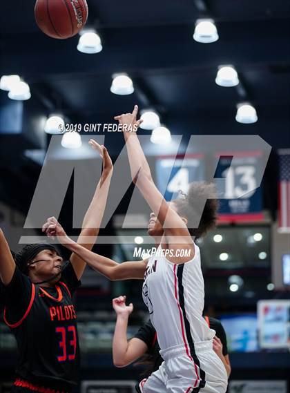 Thumbnail 3 in Salesian College Preparatory vs. St. Joseph Notre Dame (CIF NCS D3 Final) photogallery.