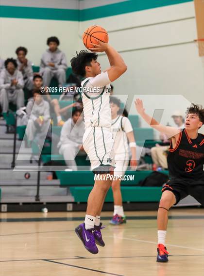 Thumbnail 3 in Chatsworth vs Eagle Rock photogallery.