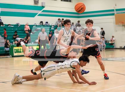 Thumbnail 3 in Chatsworth vs Eagle Rock photogallery.