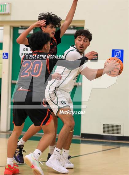 Thumbnail 3 in Chatsworth vs Eagle Rock photogallery.