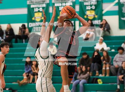 Thumbnail 3 in Chatsworth vs Eagle Rock photogallery.