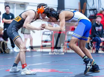 Thumbnail 2 in Lovelock Mustangs Tournament (113lbs) photogallery.