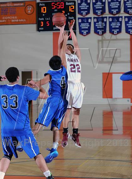 Thumbnail 3 in San Marino vs. Rosemead (Pasadena Poly Tournament) photogallery.