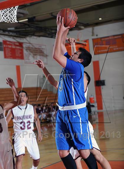 Thumbnail 2 in San Marino vs. Rosemead (Pasadena Poly Tournament) photogallery.