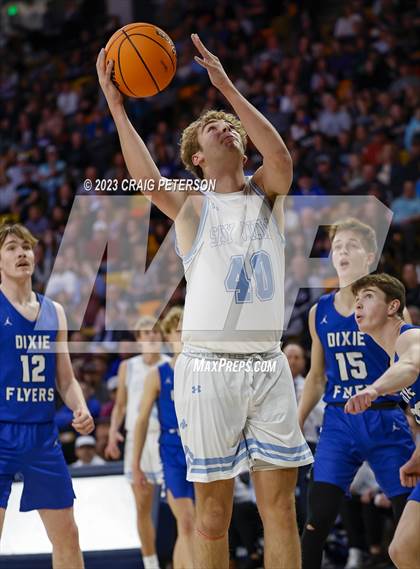 Thumbnail 2 in Dixie vs. Sky View (UHSAA 4A Final) photogallery.