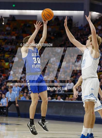 Thumbnail 1 in Dixie vs. Sky View (UHSAA 4A Final) photogallery.