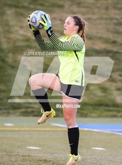 Thumbnail 3 in East vs Woods Cross (UHSAA 4A Semifinal) photogallery.