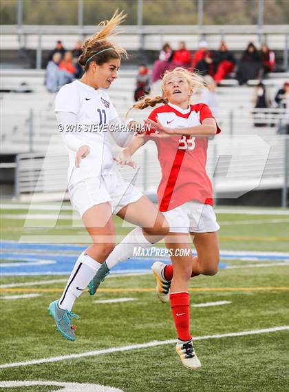 Thumbnail 3 in East vs Woods Cross (UHSAA 4A Semifinal) photogallery.