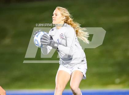 Thumbnail 2 in East vs Woods Cross (UHSAA 4A Semifinal) photogallery.