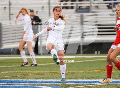 Thumbnail 1 in East vs Woods Cross (UHSAA 4A Semifinal) photogallery.