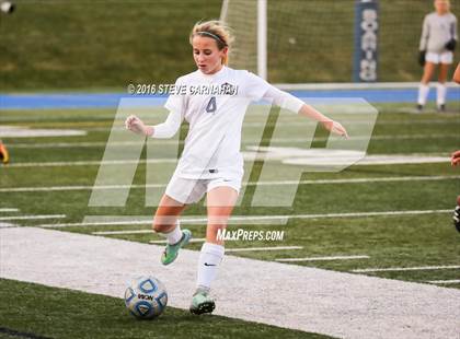 Thumbnail 1 in East vs Woods Cross (UHSAA 4A Semifinal) photogallery.