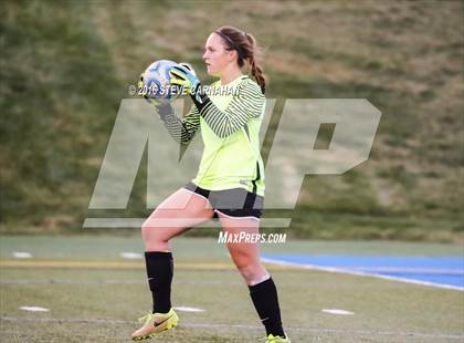 Thumbnail 3 in East vs Woods Cross (UHSAA 4A Semifinal) photogallery.