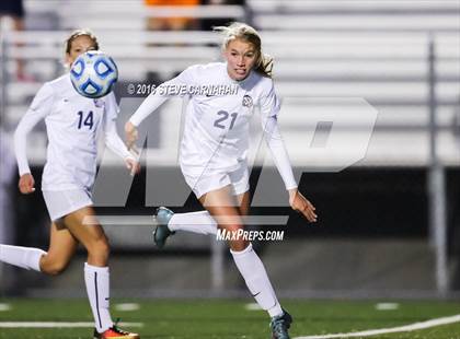 Thumbnail 3 in East vs Woods Cross (UHSAA 4A Semifinal) photogallery.