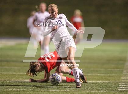 Thumbnail 2 in East vs Woods Cross (UHSAA 4A Semifinal) photogallery.