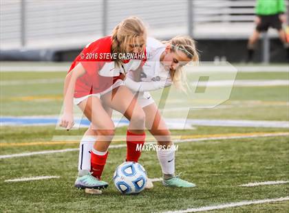 Thumbnail 3 in East vs Woods Cross (UHSAA 4A Semifinal) photogallery.
