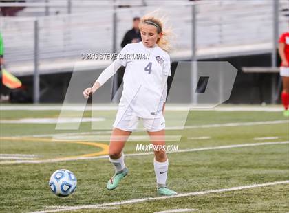 Thumbnail 2 in East vs Woods Cross (UHSAA 4A Semifinal) photogallery.