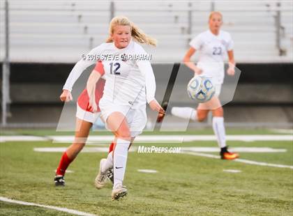 Thumbnail 1 in East vs Woods Cross (UHSAA 4A Semifinal) photogallery.
