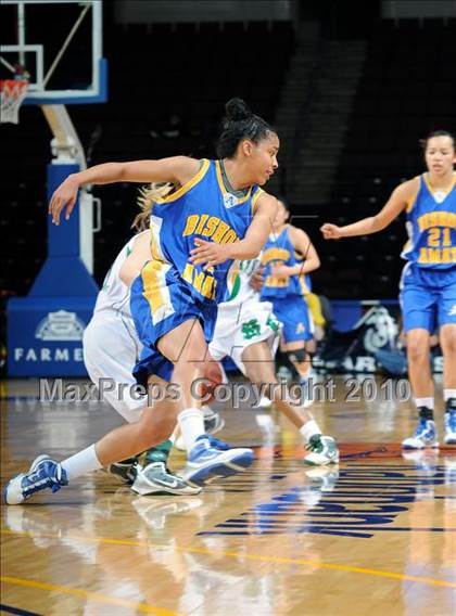 Thumbnail 2 in Bishop Amat vs. St. Mary's (CIF State D3 Final) photogallery.
