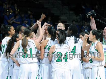 Thumbnail 3 in Bishop Amat vs. St. Mary's (CIF State D3 Final) photogallery.