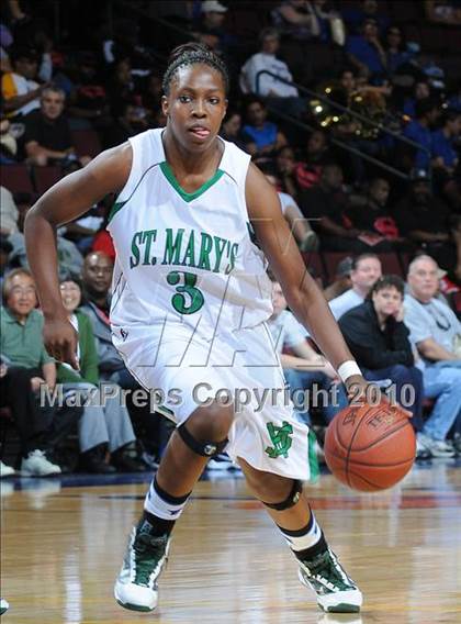 Thumbnail 3 in Bishop Amat vs. St. Mary's (CIF State D3 Final) photogallery.