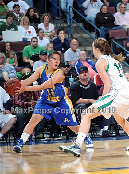 Thumbnail 1 in Bishop Amat vs. St. Mary's (CIF State D3 Final) photogallery.