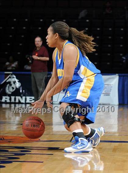 Thumbnail 3 in Bishop Amat vs. St. Mary's (CIF State D3 Final) photogallery.