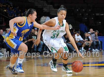 Thumbnail 1 in Bishop Amat vs. St. Mary's (CIF State D3 Final) photogallery.
