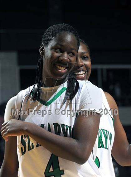 Thumbnail 1 in Bishop Amat vs. St. Mary's (CIF State D3 Final) photogallery.