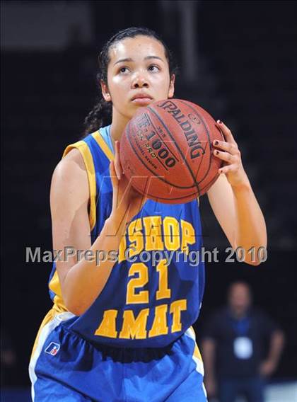 Thumbnail 2 in Bishop Amat vs. St. Mary's (CIF State D3 Final) photogallery.