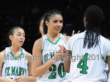 Thumbnail 1 in Bishop Amat vs. St. Mary's (CIF State D3 Final) photogallery.