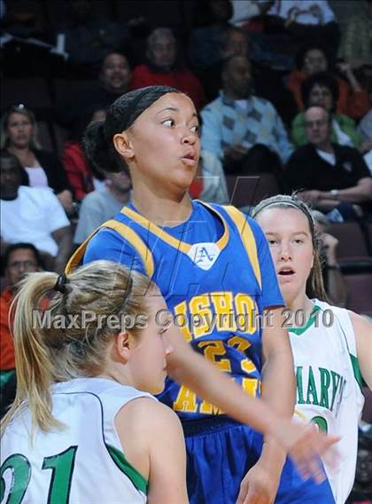 Thumbnail 3 in Bishop Amat vs. St. Mary's (CIF State D3 Final) photogallery.
