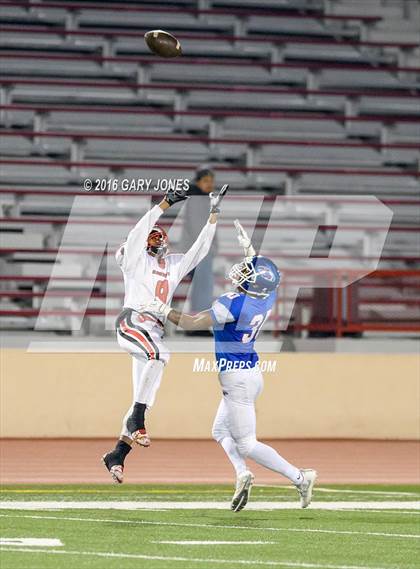 Thumbnail 2 in Cordova vs Christian Brothers (CIF SJS D3 Playoff) photogallery.