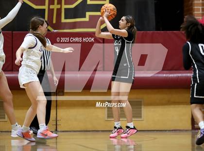 Thumbnail 2 in Notre Dame Prep vs Kellis (Salpointe Cactus Clash) photogallery.