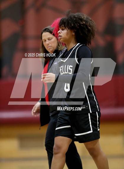 Thumbnail 2 in Notre Dame Prep vs Kellis (Salpointe Cactus Clash) photogallery.