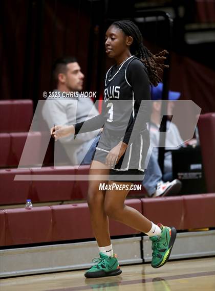 Thumbnail 3 in Notre Dame Prep vs Kellis (Salpointe Cactus Clash) photogallery.