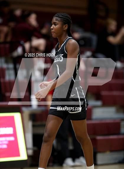 Thumbnail 3 in Notre Dame Prep vs Kellis (Salpointe Cactus Clash) photogallery.