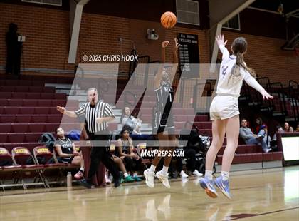 Thumbnail 2 in Notre Dame Prep vs Kellis (Salpointe Cactus Clash) photogallery.