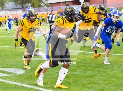 Thumbnail 2 in Bingham vs. St. Frances Academy (GEICO State Champions Bowl Series) photogallery.