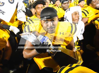 Thumbnail 2 in Bingham vs. St. Frances Academy (GEICO State Champions Bowl Series) photogallery.