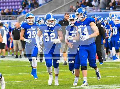 Thumbnail 2 in Bingham vs. St. Frances Academy (GEICO State Champions Bowl Series) photogallery.