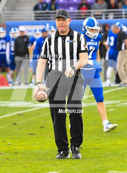 Thumbnail 2 in Bingham vs. St. Frances Academy (GEICO State Champions Bowl Series) photogallery.