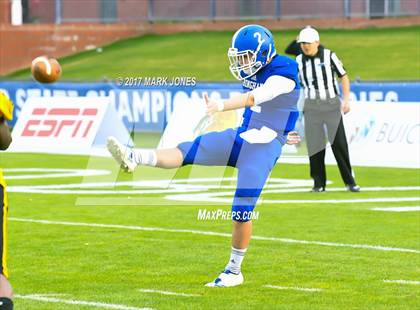 Thumbnail 2 in Bingham vs. St. Frances Academy (GEICO State Champions Bowl Series) photogallery.