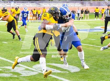 Thumbnail 2 in Bingham vs. St. Frances Academy (GEICO State Champions Bowl Series) photogallery.