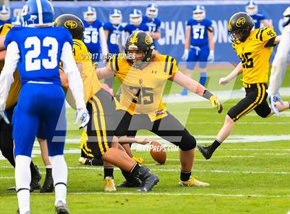 Thumbnail 3 in Bingham vs. St. Frances Academy (GEICO State Champions Bowl Series) photogallery.