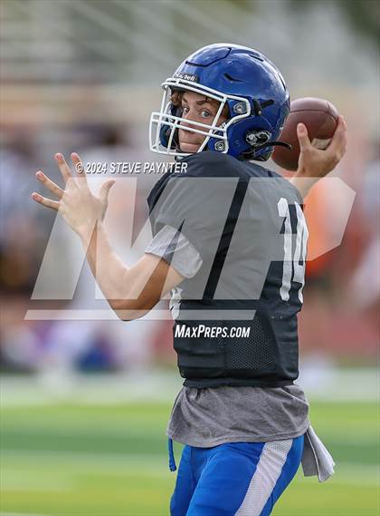 Thumbnail 3 in Canyon View vs Thunderbird (Scrimmage) photogallery.