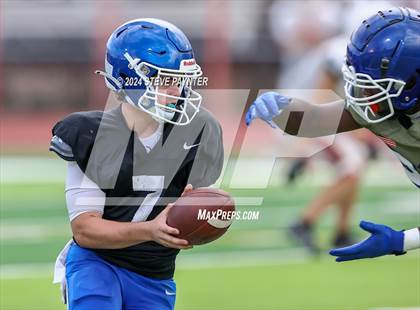 Thumbnail 2 in Canyon View vs Thunderbird (Scrimmage) photogallery.