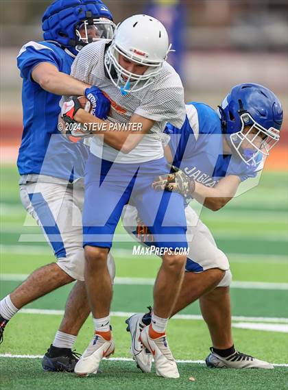 Thumbnail 1 in Canyon View vs Thunderbird (Scrimmage) photogallery.