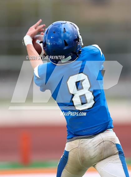 Thumbnail 2 in Canyon View vs Thunderbird (Scrimmage) photogallery.